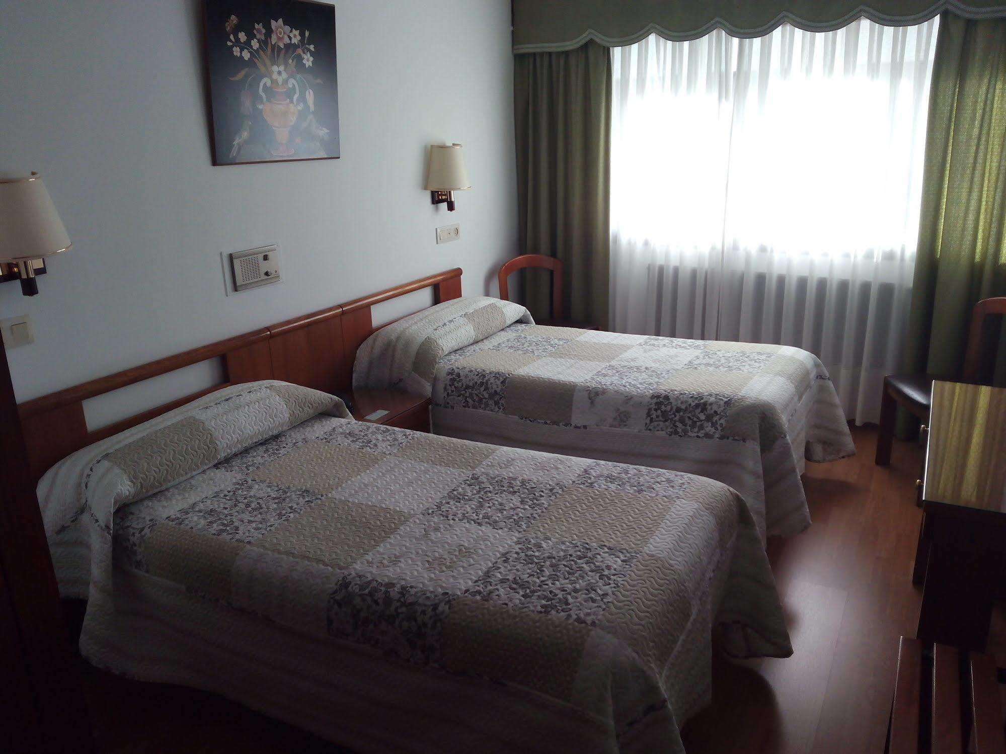 Hostal Palas A Coruna Ngoại thất bức ảnh